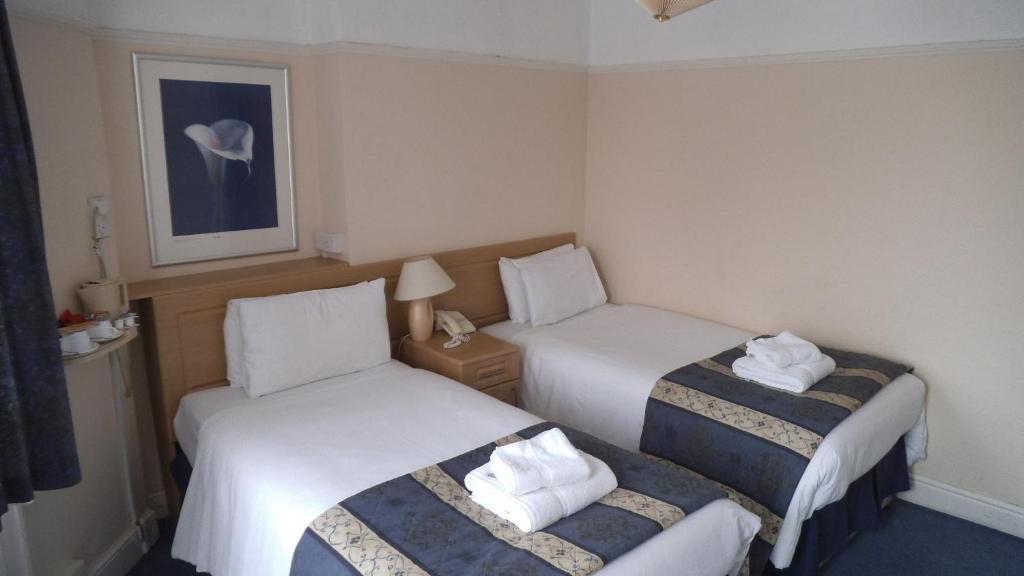 ريدينج Belle Vue House Hotel الغرفة الصورة